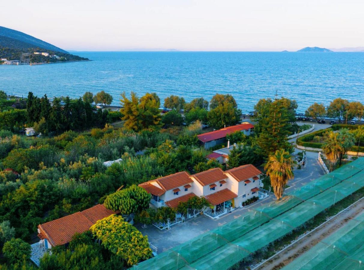 Sea Waves Apartments Nea Epidhavros Bagian luar foto